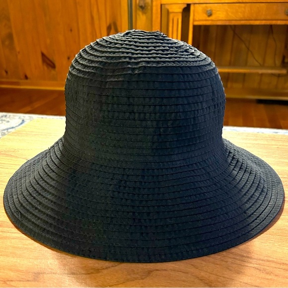 Peter Grimm black wide brim beach hat, sun hat, vacation, True Character, chic - Picture 1 of 11